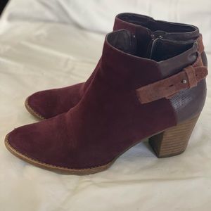 Dolce Vita maroon booties size 8